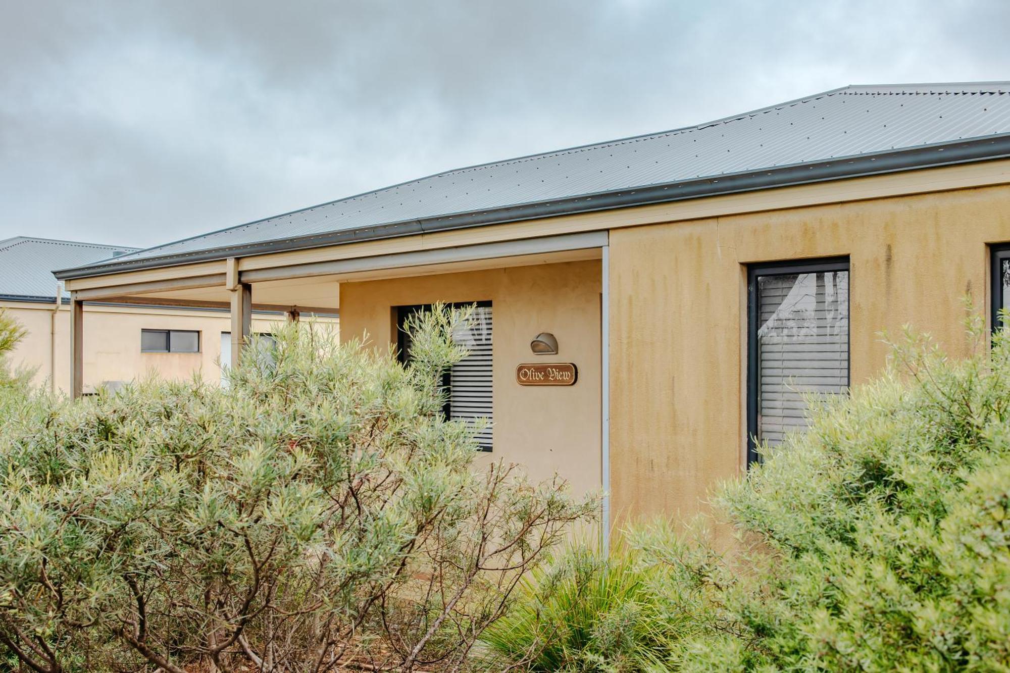 Cosy Corner By The Bnb Collection Albany Exterior photo